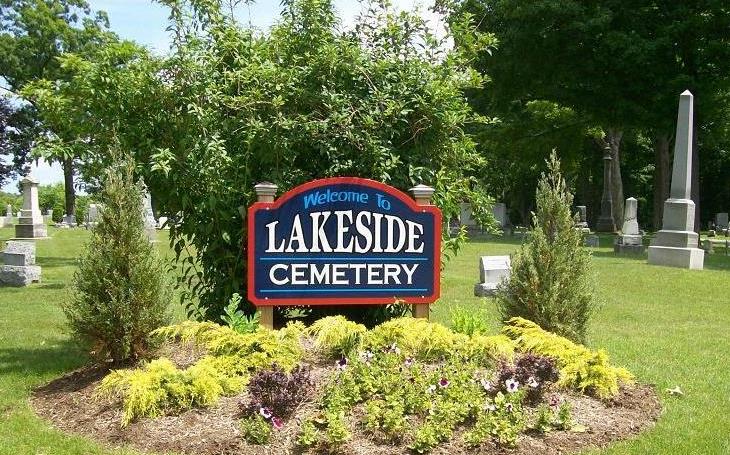 Lakeside Cemetery